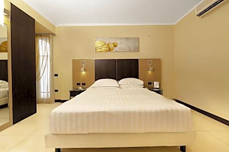 Suite with Spa Bath