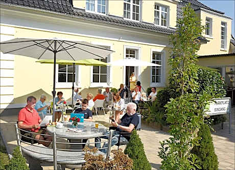 City Hotel ApartM3 am Park