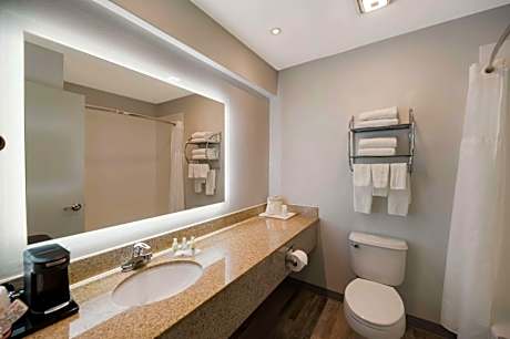 Queen Suite with Two Queen Beds - Non Smoking