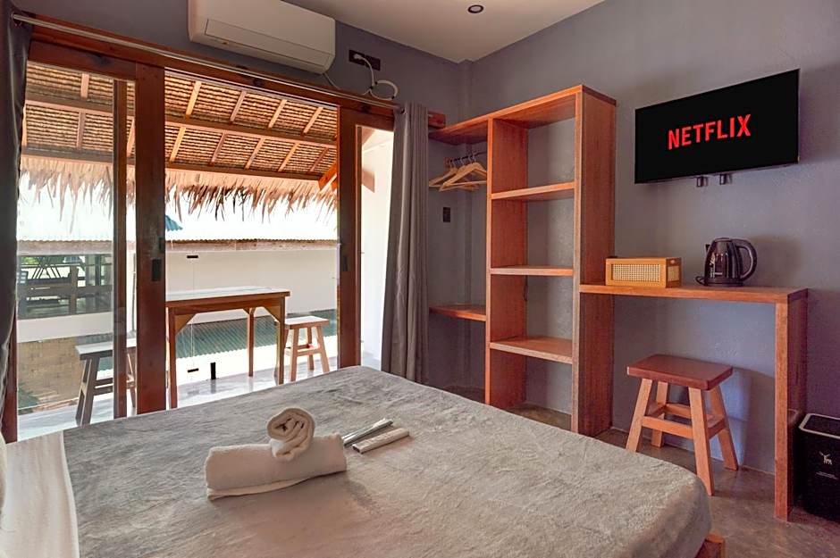 Casa De Loren Family Room