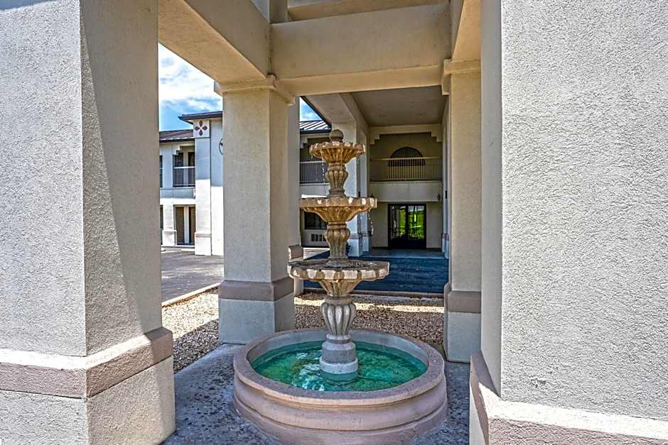 Quality Inn & Suites Junction