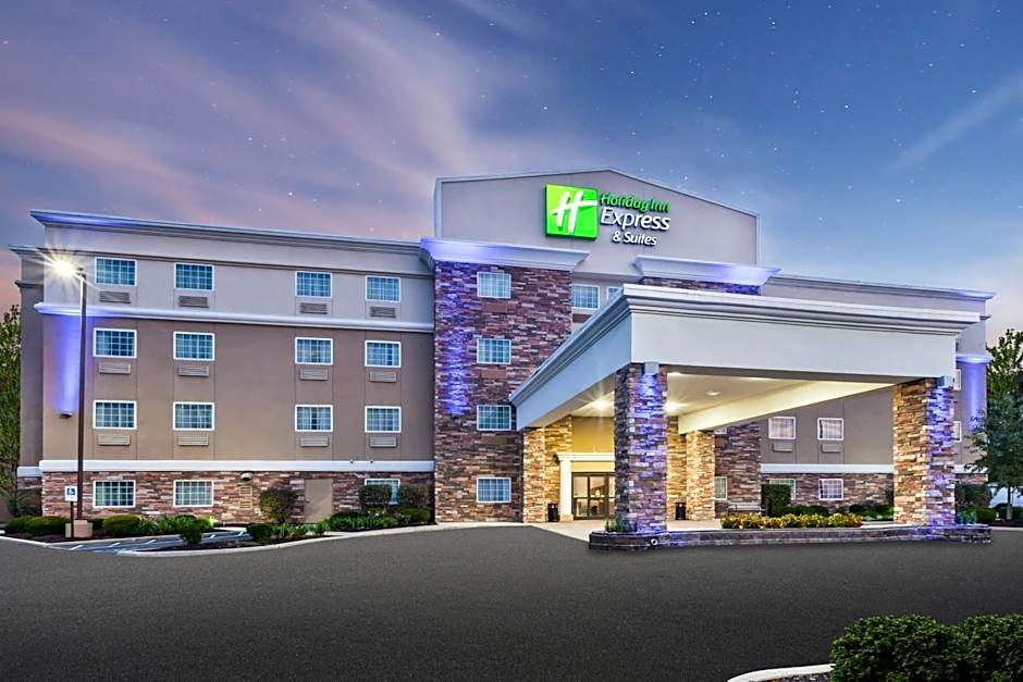 Holiday Inn Express & Suites Carmel North  Westfield By IHG