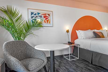 Queen Room - Non Smoking