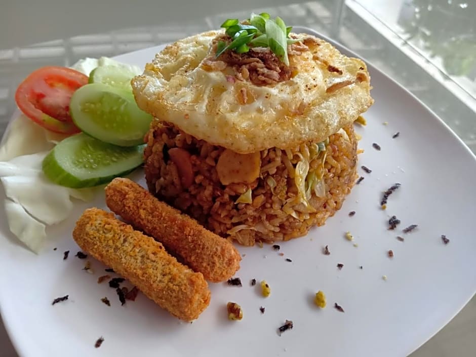 Aqilakost n Cafe Gadog Puncak