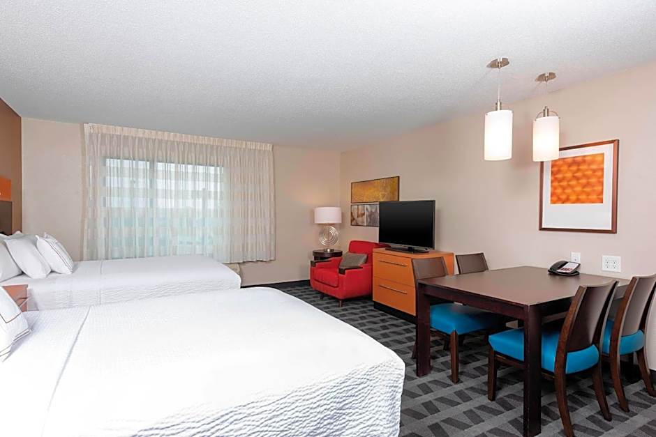 Photo 1 of 4 of Studio 1 Queen Bed