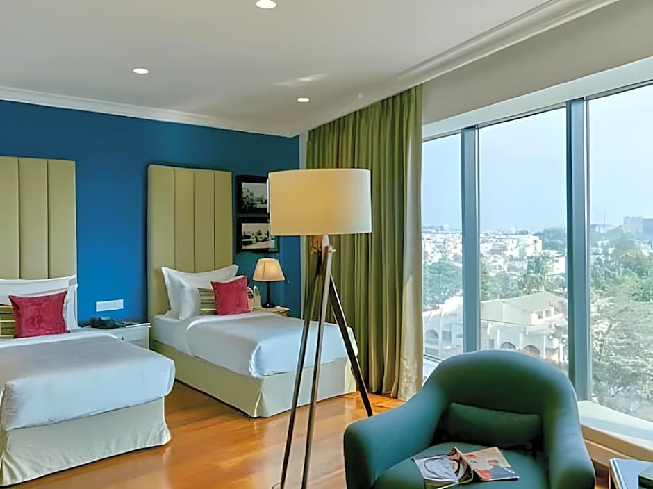 The Waverly Hotel & Residences