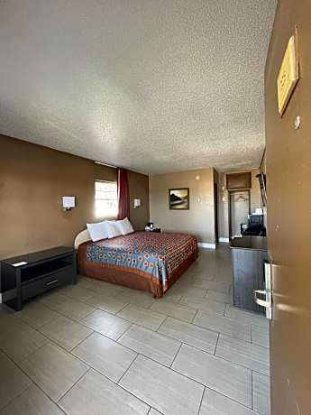 King Room - Non-Smoking