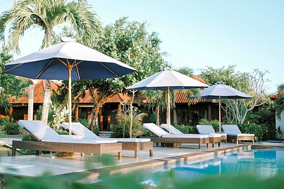 Dini D'Nusa Lembongan