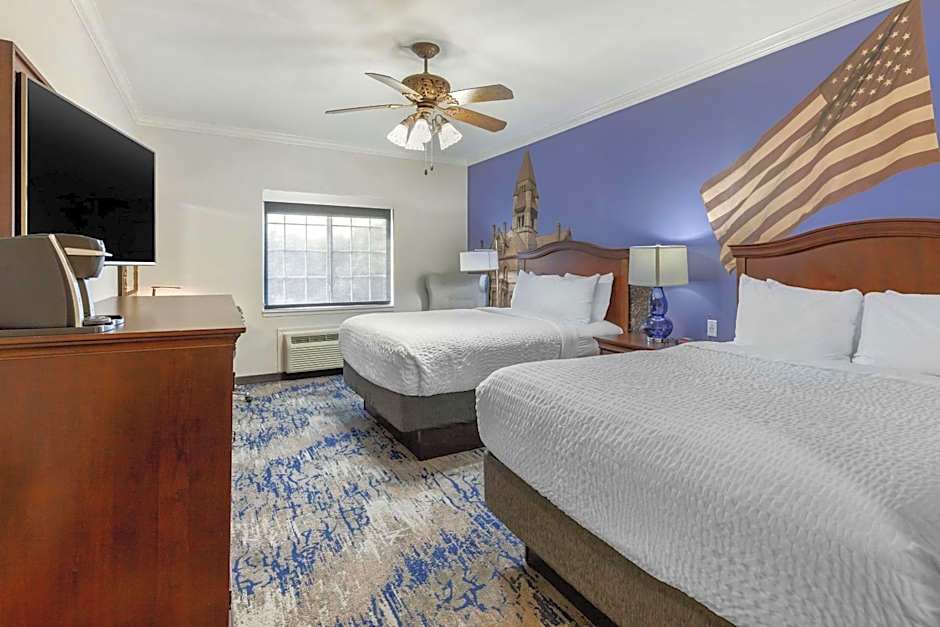 Clarion Pointe Sulphur Springs