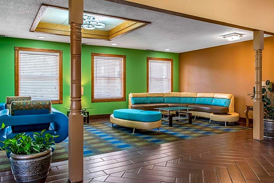 Quality Inn & Suites Bedford West