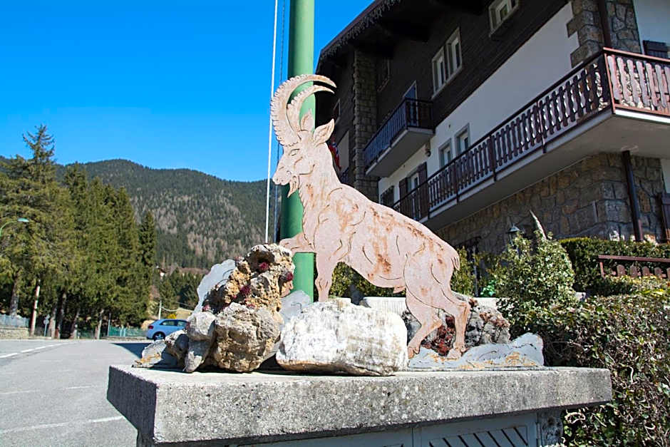Hotel Des Alpes