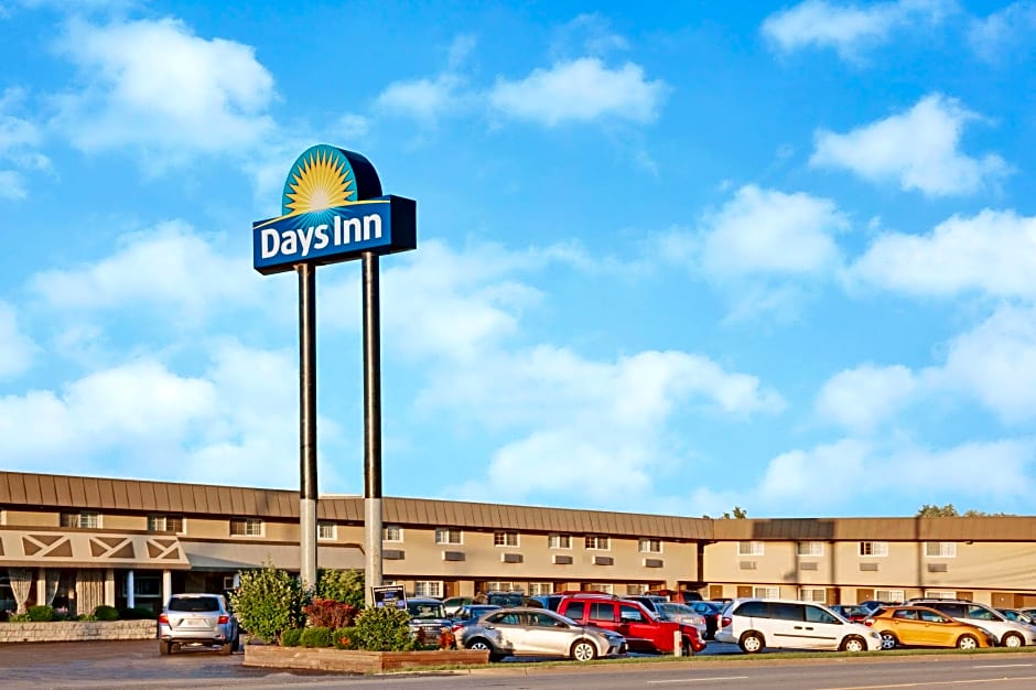 Days Inn by Wyndham Elk Grove Village Chicago