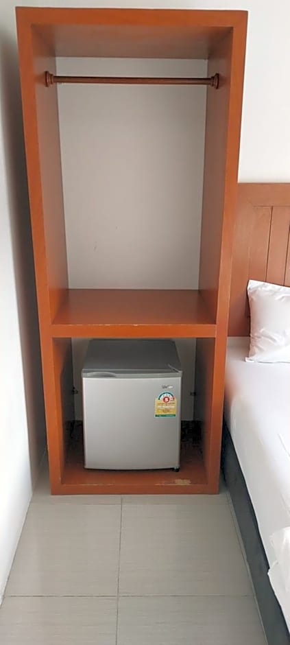 Ava 2 Budget Hotel Koh Tao