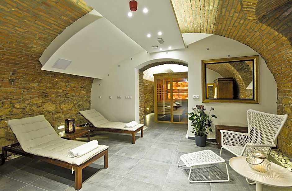 Adele Boutique Hotel