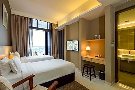 Executive Balcony with Bathtub - Twin (Heritage View)