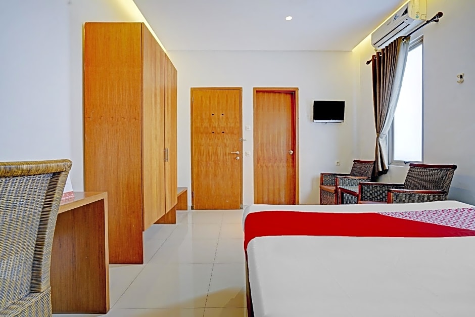 Super OYO Flagship 90501 Hotel Montameri