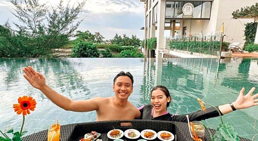 Harris Hotel Batam Center