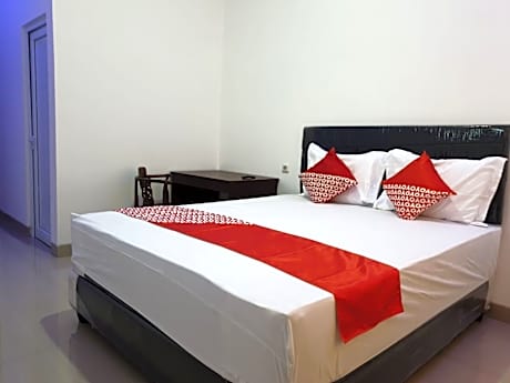 OYO 90536 Wenasia Residence