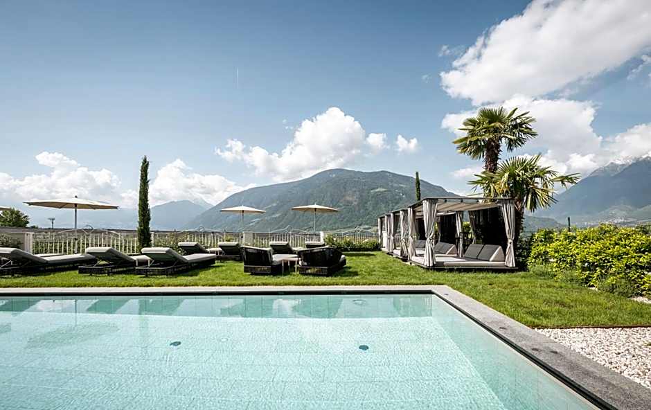 Small & Beautiful Hotel Gnaid