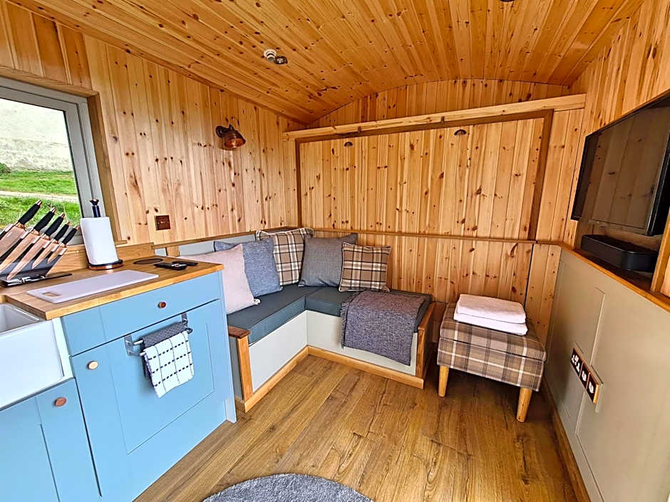 Peak District Shepherds Hut