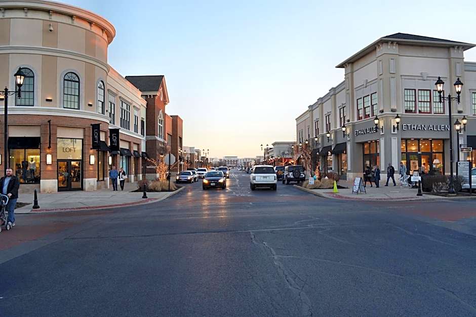 Holiday Inn Express & Suites Toledo South - Perrysburg By IHG