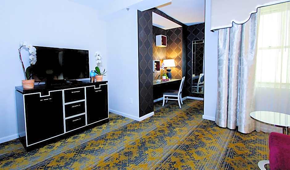 The Churchill Hotel near Embassy Row