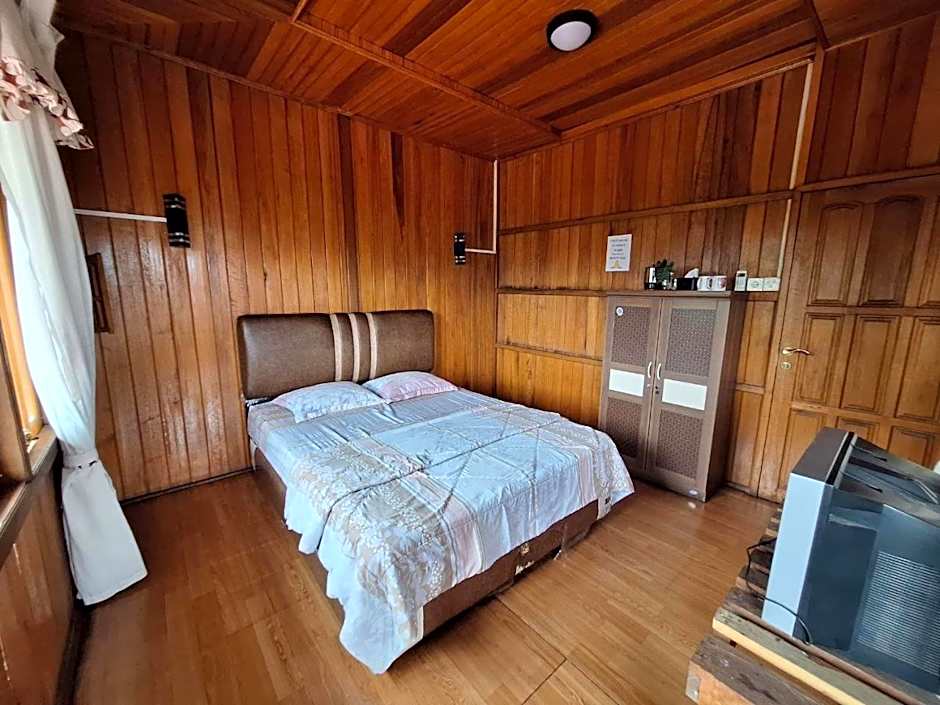 Palanta Roemah Kajoe Syariah Villa