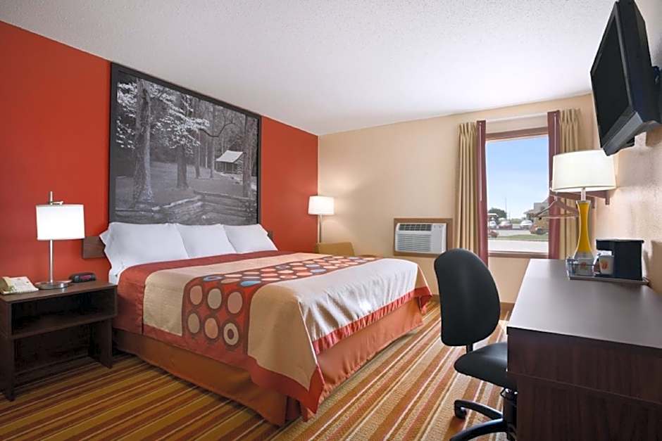 Super 8 by Wyndham Mattoon