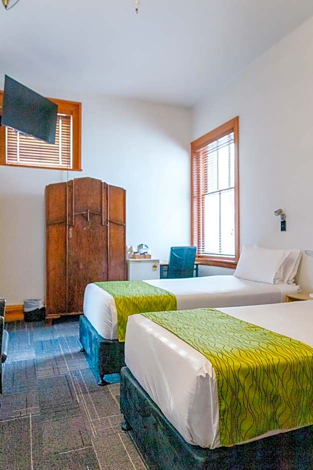 The Cambridge Hotel