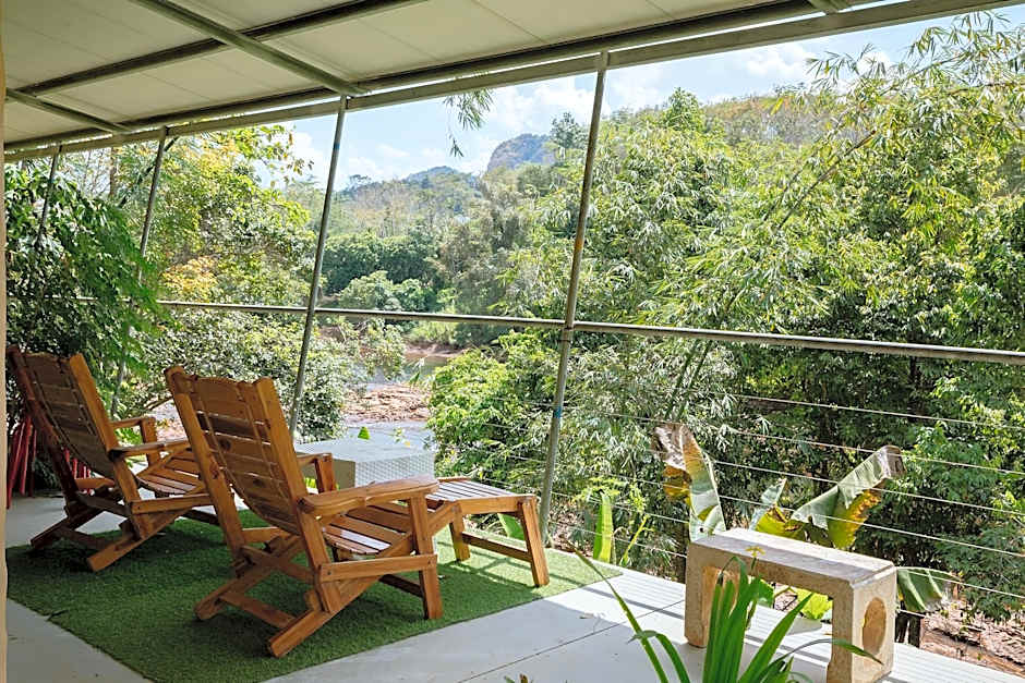 Baandin Chiewlarn Resort