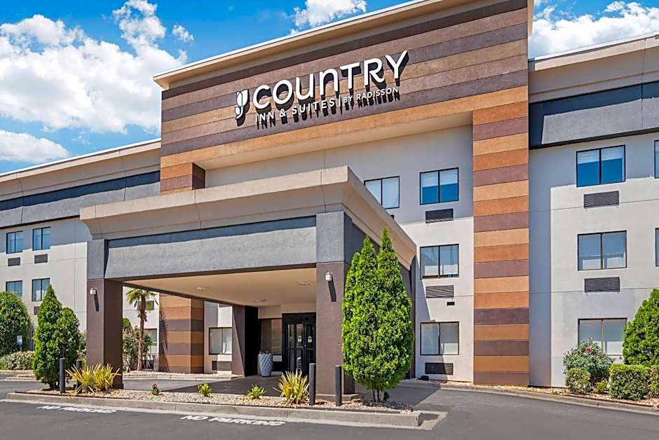 Country Inn & Suites by Radisson, Montgomerty East I-85