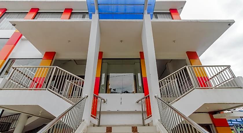 RedDoorz Syariah near RSU Suaka Insan Banjarmasin