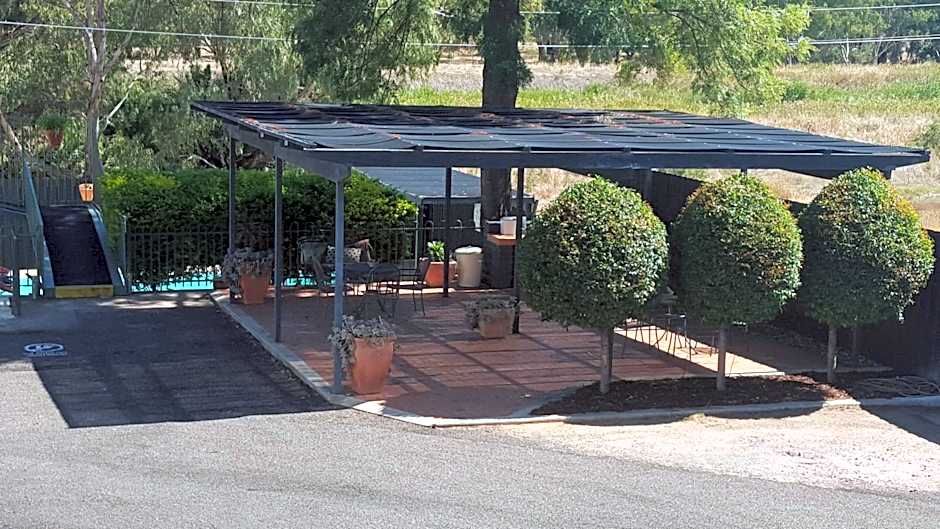 Bishops Lodge Narrandera