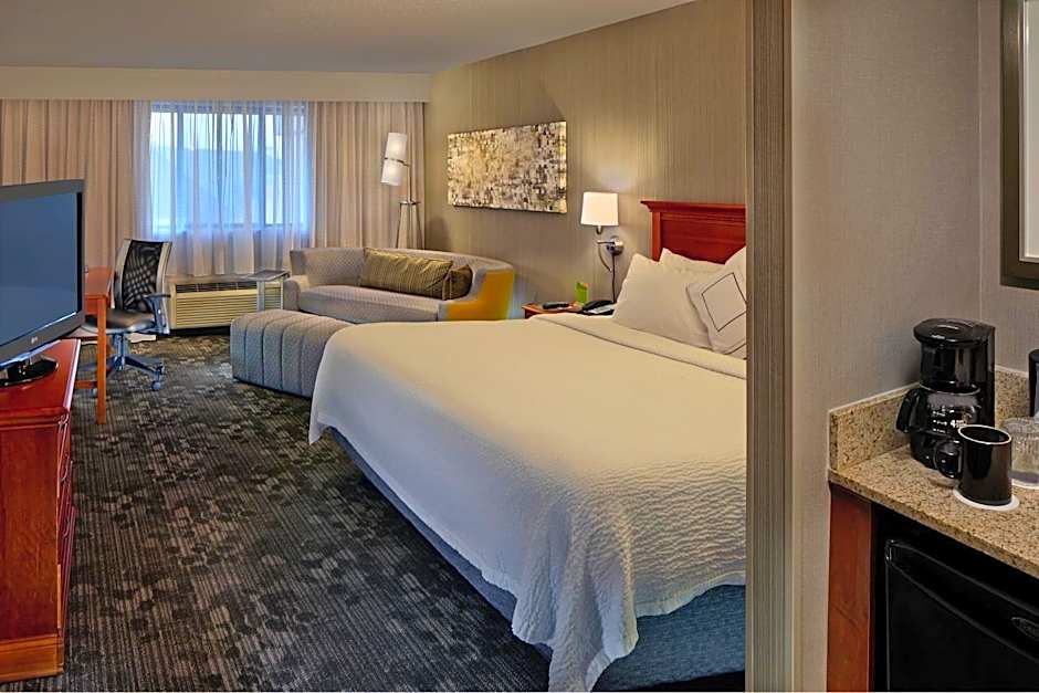 Courtyard by Marriott Hartford Cromwell