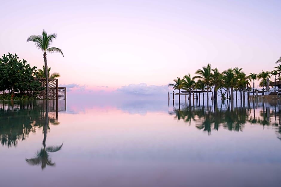 Conrad Punta de Mita
