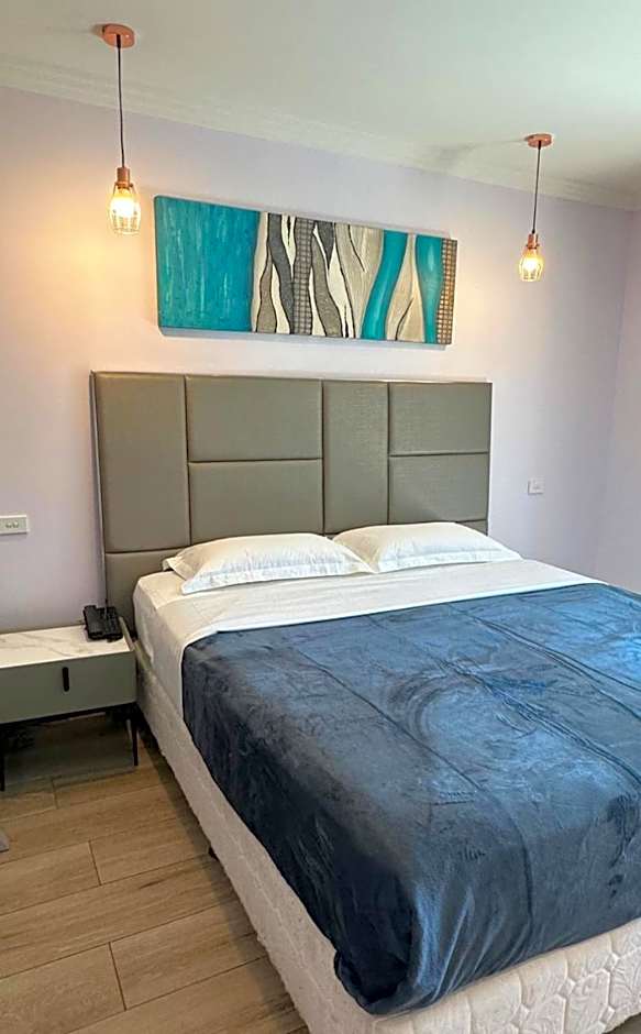 Sydney RiseOn Hotel