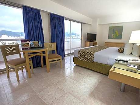 Junior Suite with One King Bed
