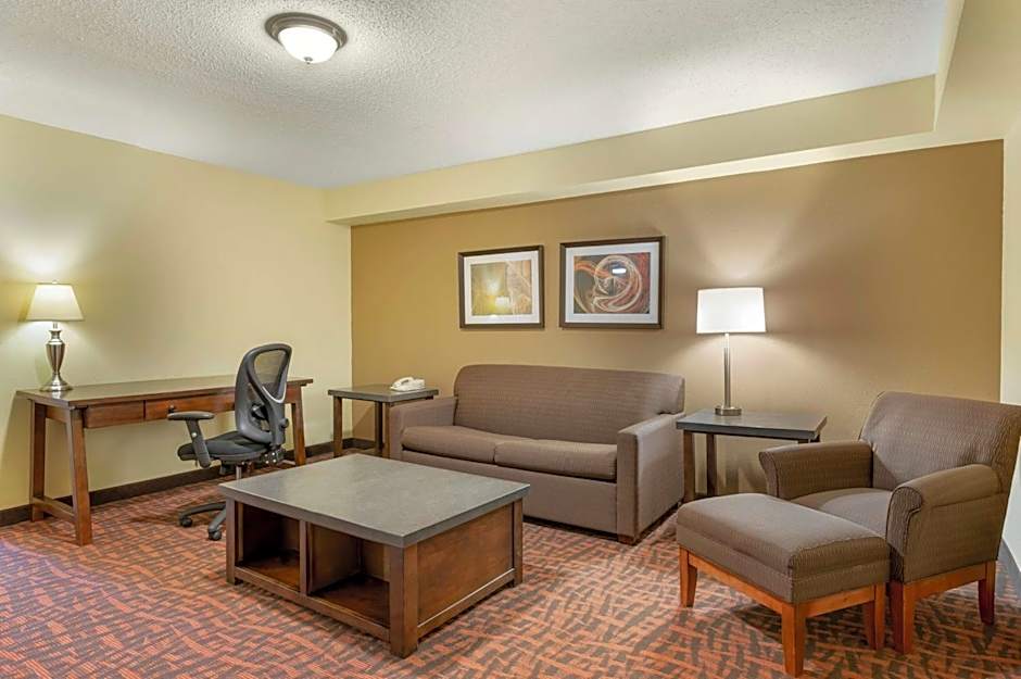 Best Western Louisville East Inn & Suites