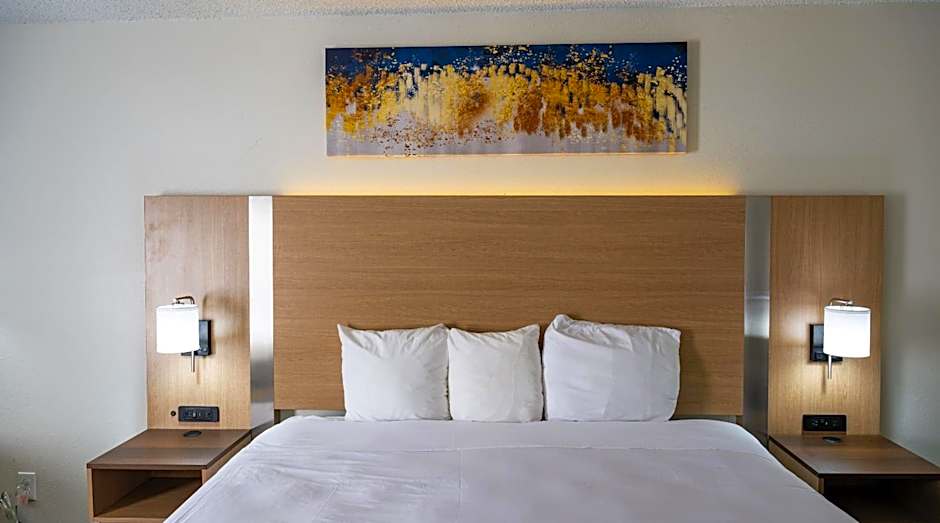 Baymont by Wyndham Greensboro/Coliseum
