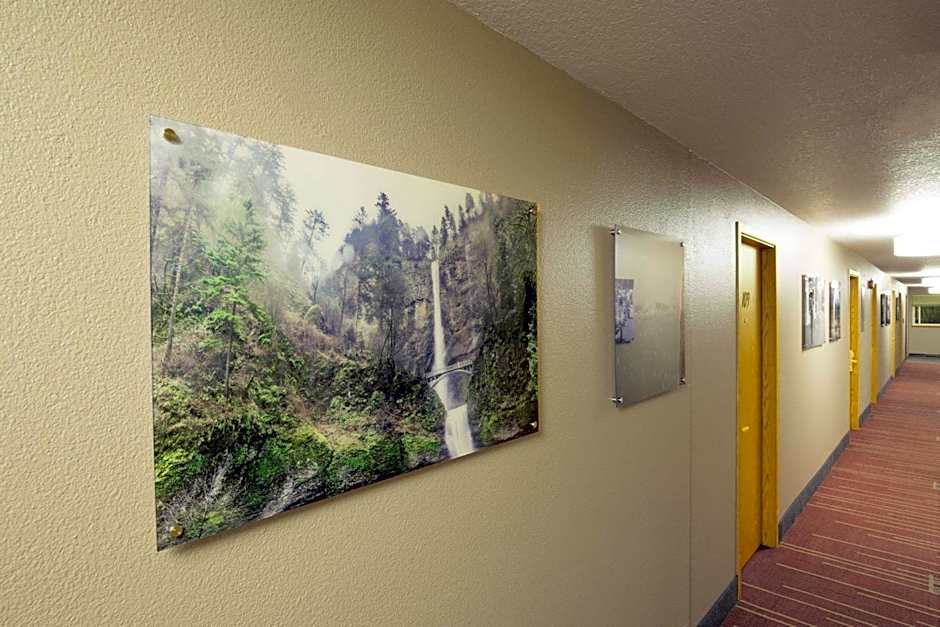 Travelodge by Wyndham East Portland/Gresham