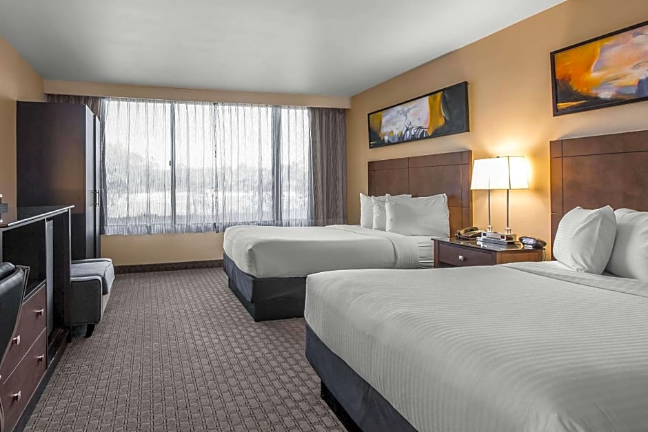The Hills Hotel, an IHG Hotel