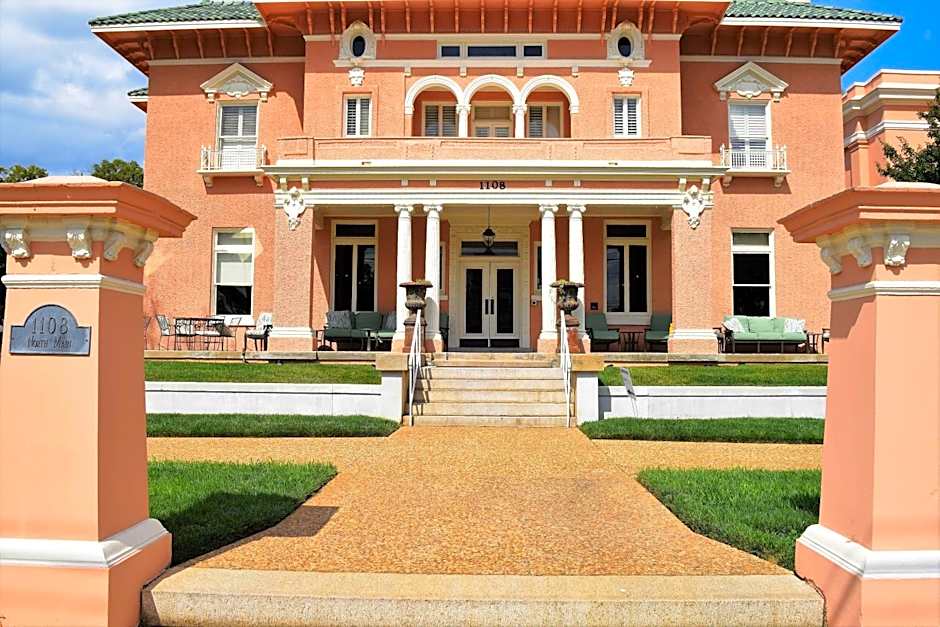 JH Adams Inn, Trademark Collection by Wyndham