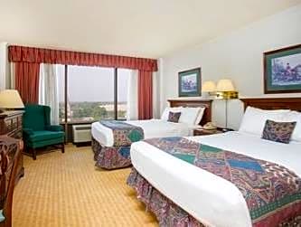 Ramada Hotel & Conf Center by Wyndham Augusta Downtown