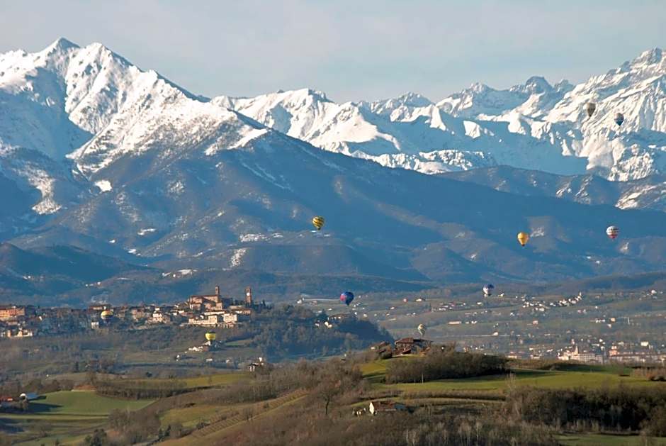 All'Ombra del Castello