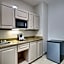 Holiday Inn Express & Suites Laurel By IHG