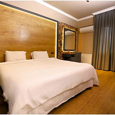 Esin Hotel