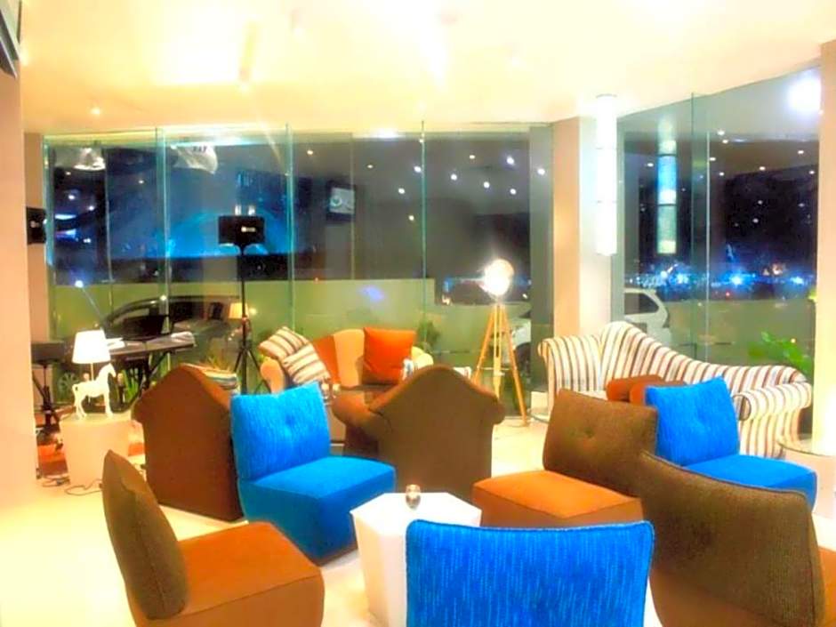 Marina Mamberamo Hotel