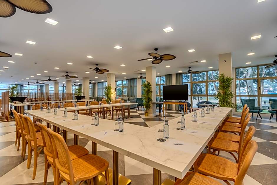 Hotel Faranda Rias Altas an Ascend Collection Hotel