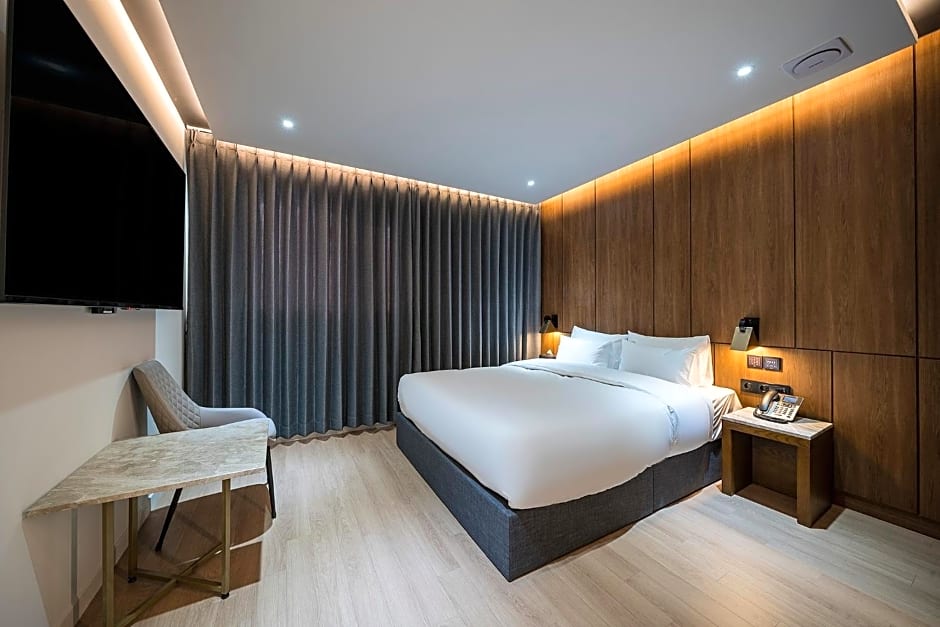 Brown Dot Hotel Pyeonghwa plaza