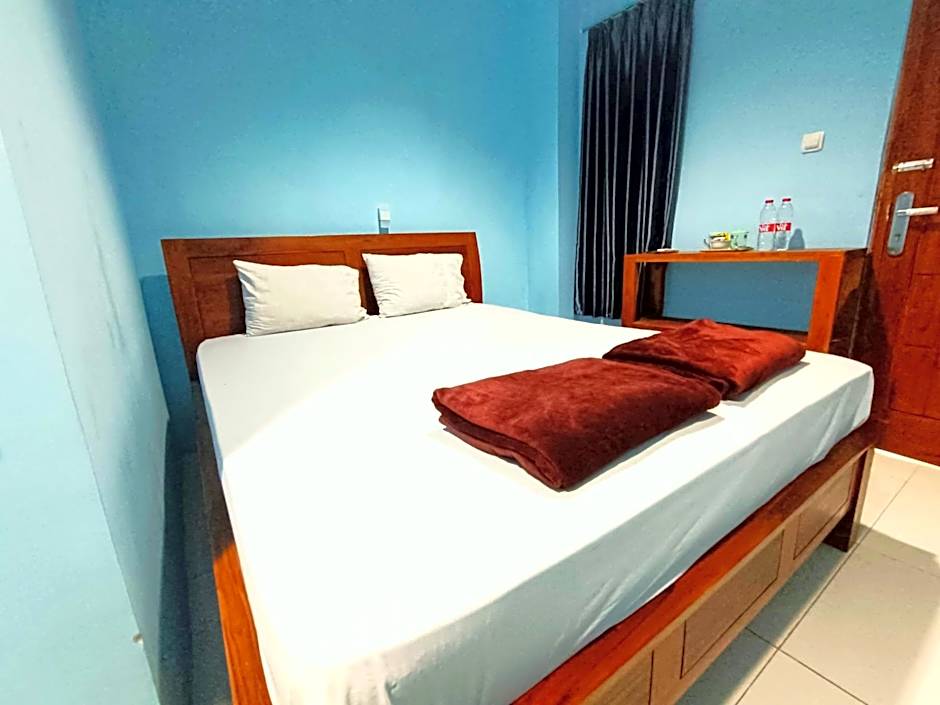 Wisma Kencana Syariah near UNS Mitra RedDoorz